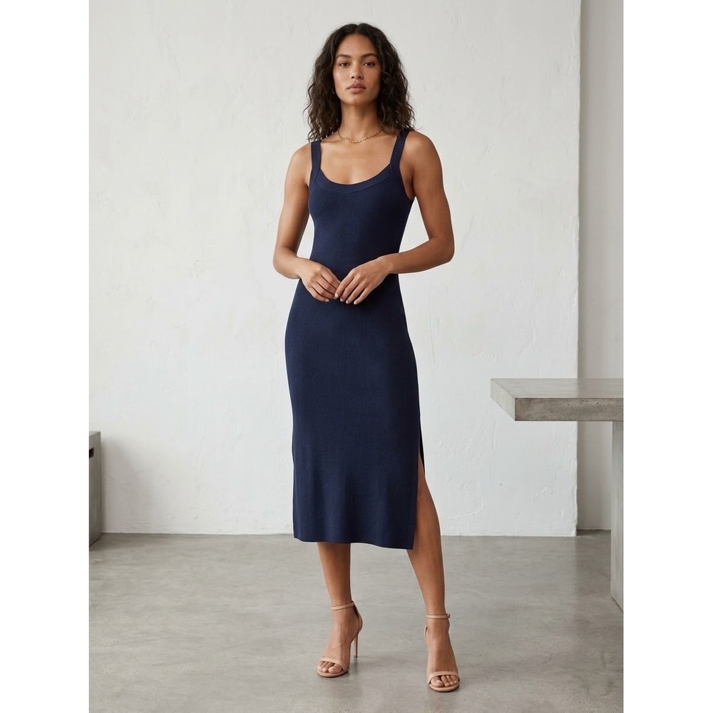 Babaton Aritzia Sculpt Knit Scoopneck Midi Dress Navy Blue Large 96327